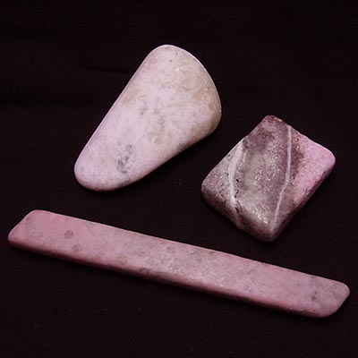 糸魚川産 ピンク翡翠（クリノゾイサイト） 原石