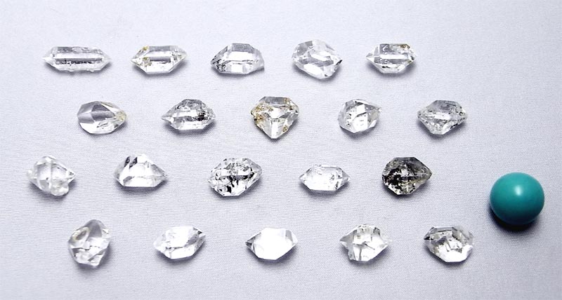 画像: ハーキマーダイヤモンド ポイント（0.4〜0.5g）