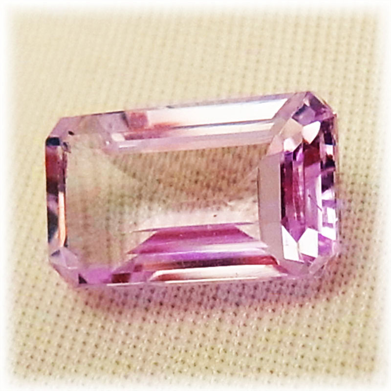 画像: クンツァイト　レクタングルカット（5.20ct）