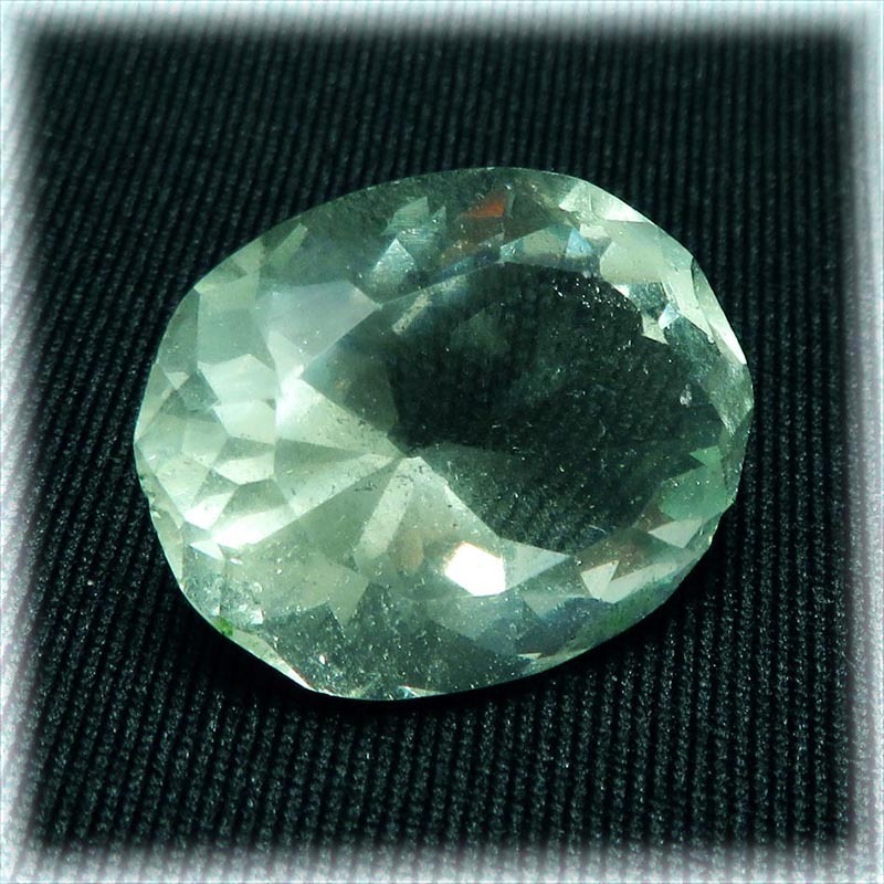 画像: グリーンフローライト オーバル カット ルース（23.15ct）