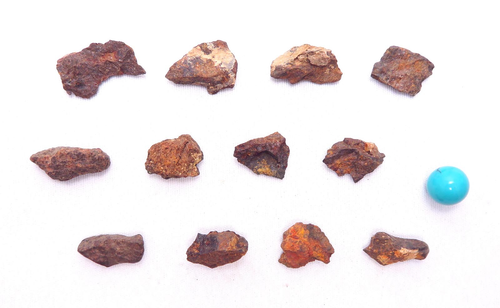 画像: サハラNWA869隕石（コンドライト） 原石（ミニ）
