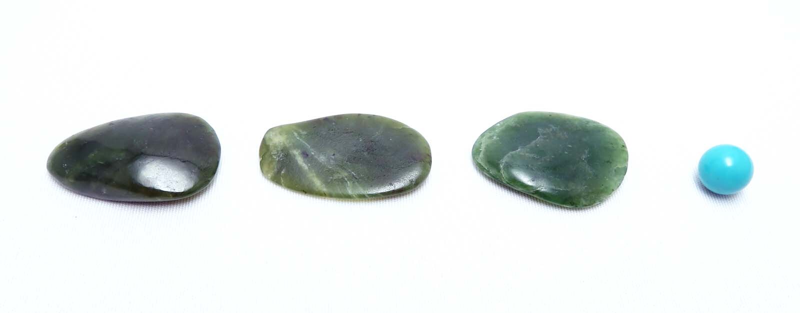 画像: ネフライト　ヒーリングストーン（フリーフォーム）