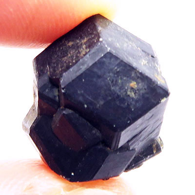 画像: メラナイト（アンドラダイト）　原石（小）